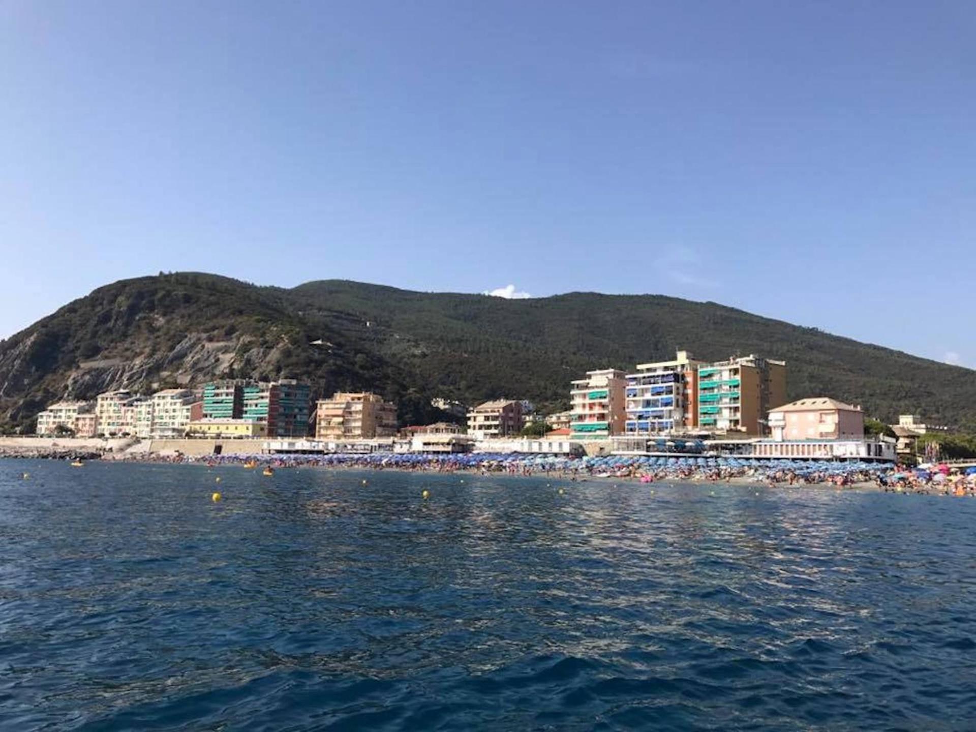 Tinetto Brezza Di Mare Lägenhet Deiva Marina Exteriör bild