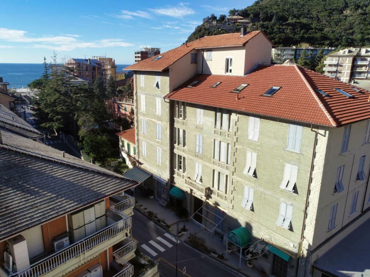 Tinetto Brezza Di Mare Lägenhet Deiva Marina Exteriör bild